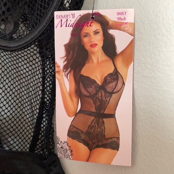 NEW W/ TAGS Floral Lace and Fishnet Black Teddy - Picture 6 of 9